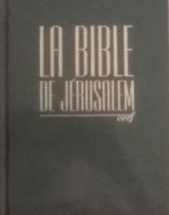 LA BIBLE DE JÉRUSALEM, compacte, reliée fauve.